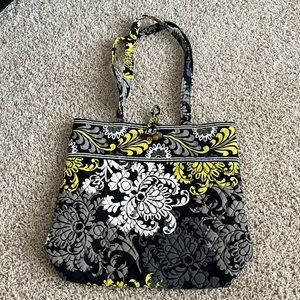 Retired Vera Bradley Tote in Baroque